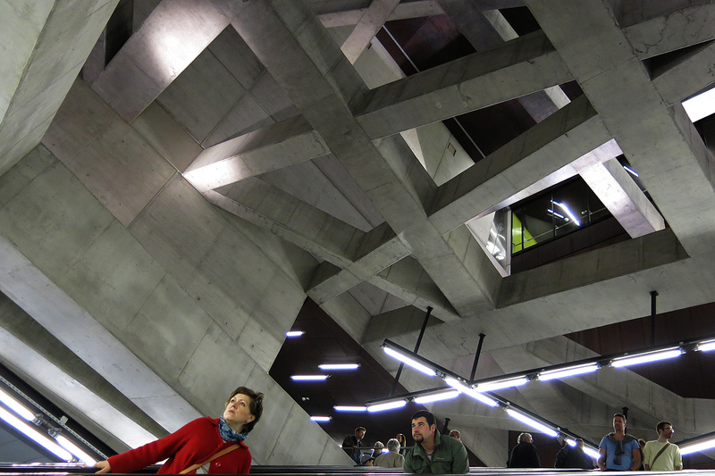 Illustration for article titled La nueva lĂnea de metro de Budapest es un psicodĂ©lico viaje de diseño